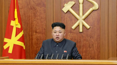 Kim Jong-un abre puertas a diálogo con EE.UU. pero rechaza eliminar armas nucleares