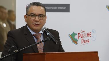 Congreso censura al ministro del Interior Juan José Santiváñez por crisis de inseguridad
