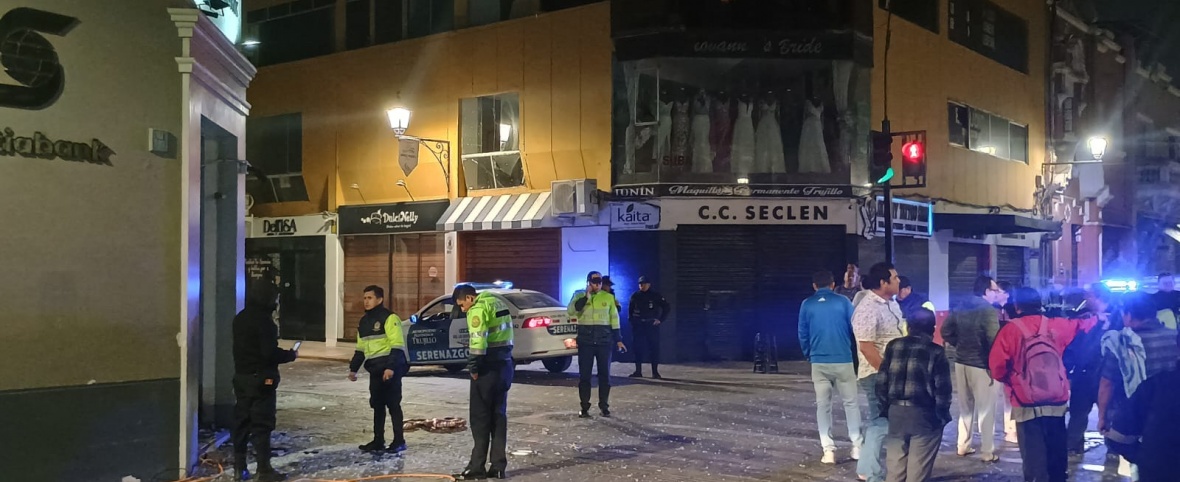 Trujillo: Delincuentes explotan cajero de Scotiabank en pleno centro histórico