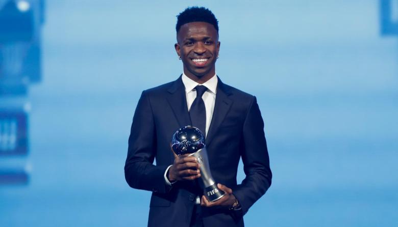 Vinícius Junior es galardonado como mejor jugador del 2024 por FIFA