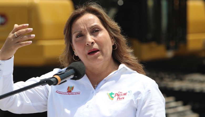 Dina Boluarte oficializa la renuncia de Gustavo Adrianzén y todo su gabinete ministerial