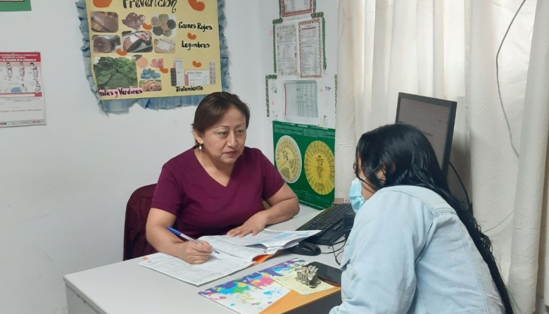 Karim Santos Rebaza oficializa su candidatura al decanato del Colegio de Obstetras en La Libertad