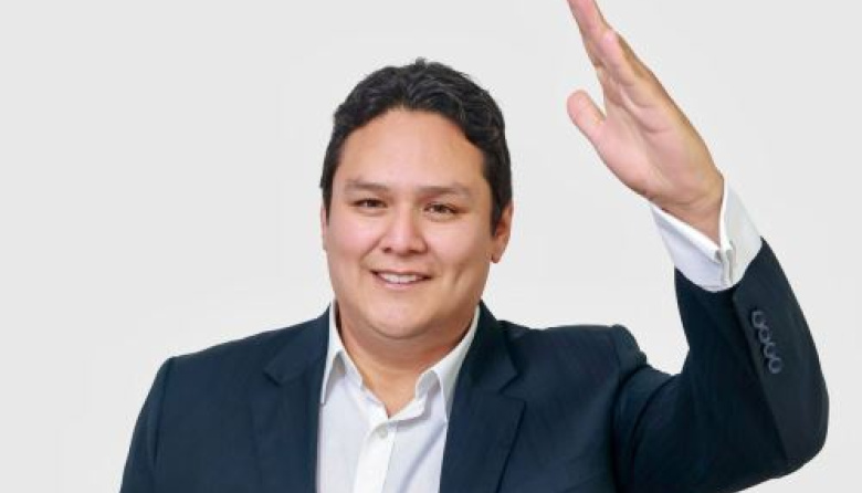 Enrique Valderrama es elegido como candidato presidencial del Apra