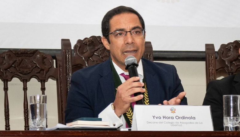 Yvo Hora advierte que inhabilitación de Delia Espinoza constituye “una grave revancha política”