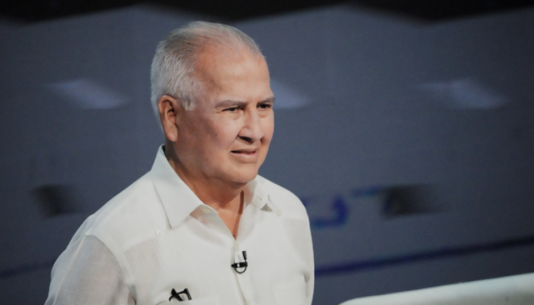 López Chau promete indultar a Pedro Castillo y lo califica como “preso político”