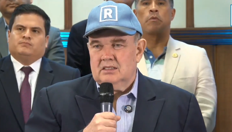 Rafael López Aliaga pide voto a favor de Keiko Fujimori en la segunda vuelta electoral