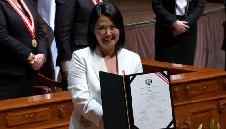 Keiko Fujimori recibe las credenciales que la acreditan como presidenta del Perú para el periodo 2026-2031