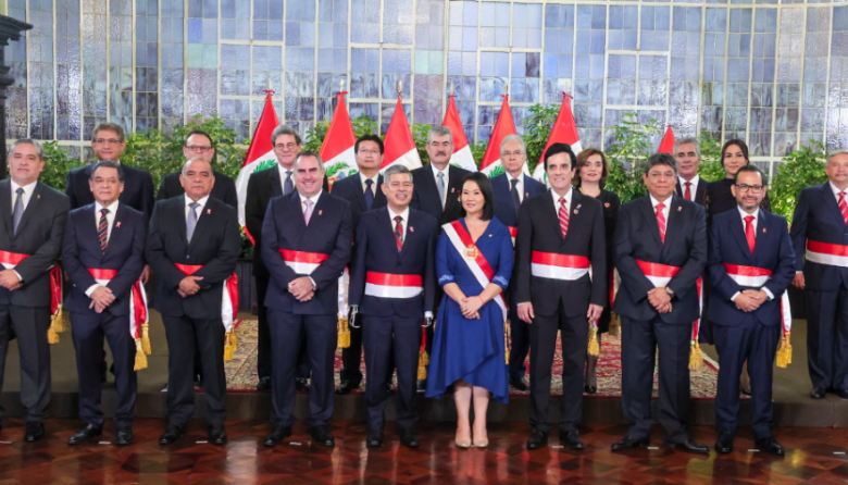 Keiko Fujimori tomó juramento a su primer Gabinete Ministerial presidido por Luis Galarreta