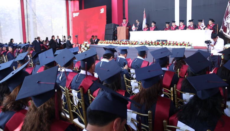 Más de 600 profesionales recibieron grados y títulos en la ceremonia de graduación 2026 de UPRIT