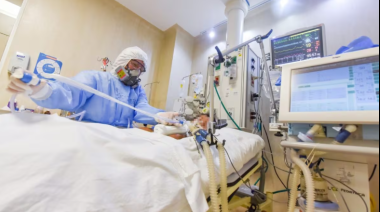 Aprueban nombramiento del 100% del personal de salud bajo el régimen CAS