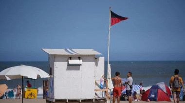 Argentina: Ola gigante sorprende a turistas y deja una víctima mortal