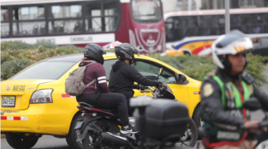 Desde hoy multan hasta con S/1,320 a motociclistas que lleven pasajero en Lima y Callao