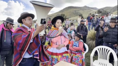 Keiko Fujimori inicia gira de segunda vuelta en Ayacucho y cuestiona críticas en su contra