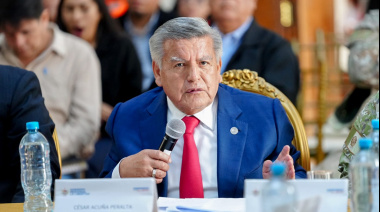 César Acuña descarta candidatura a elecciones regionales y anuncia reestructuración en APP