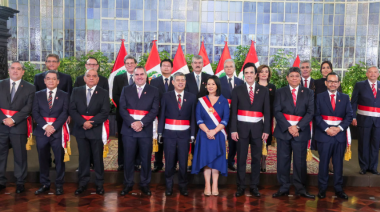 Keiko Fujimori tomó juramento a su primer Gabinete Ministerial presidido por Luis Galarreta
