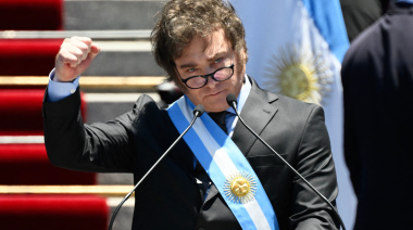 Javier Milei endurece política migratoria y expulsará a extranjeros que difundan mensajes de odio contra Argentina