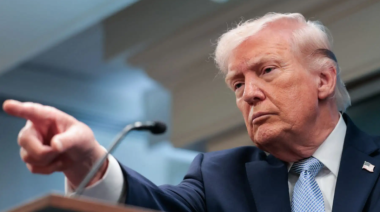 Donald Trump critica la postura de Irán y amenaza con mantener bloqueo naval hasta alcanzar un acuerdo