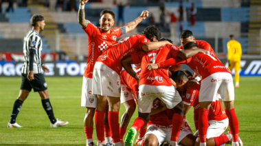 Cienciano golea 6-1 a Botafogo y convierte al Cusco en una fortaleza internacional