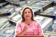 Dina Boluarte solicita aumento de sueldo presidencial a más de S/ 35 mil