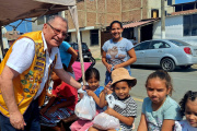 Jornada solidaria en Víctor Larco: Club de Leones entrega alimentos y promueve integración infantil