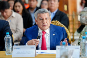 César Acuña descarta candidatura a elecciones regionales y anuncia reestructuración en APP