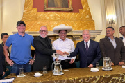 Los nuevos aliados del candidato presidencial de izquierda Roberto Sánchez