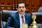 Miguel Torres es elegido presidente del Senado para el periodo 2026-2027