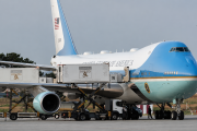 Trump habría cambiado de avión en secreto por una amenaza de misil iraní